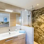 Bas De Refait A Neuf, Climatisation Et Terrasse Vue Apartament