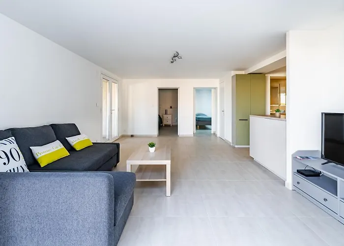 Bas De Refait A Neuf, Climatisation Et Terrasse Vue Apartman *