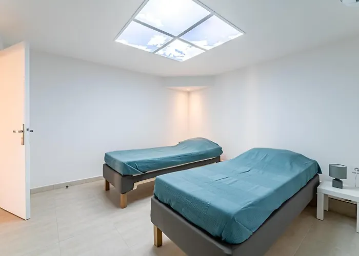 Bas De Refait A Neuf, Climatisation Et Terrasse Vue *